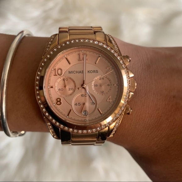 Michael Kors Women's Blair Chronograph Rose Gold-Tone Stainless Steel Watch - Picture 3 of 4